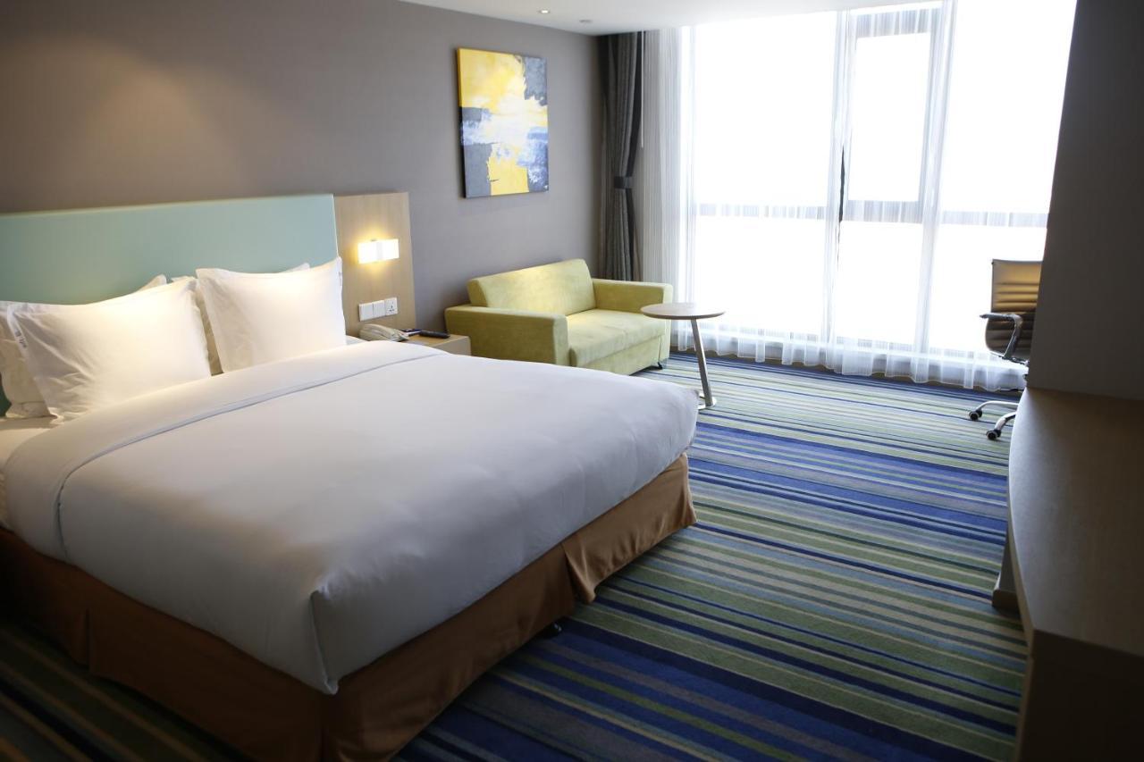 Holiday Inn Express Yingkou Onelong Plaza By Ihg Gaizhou Zewnętrze zdjęcie