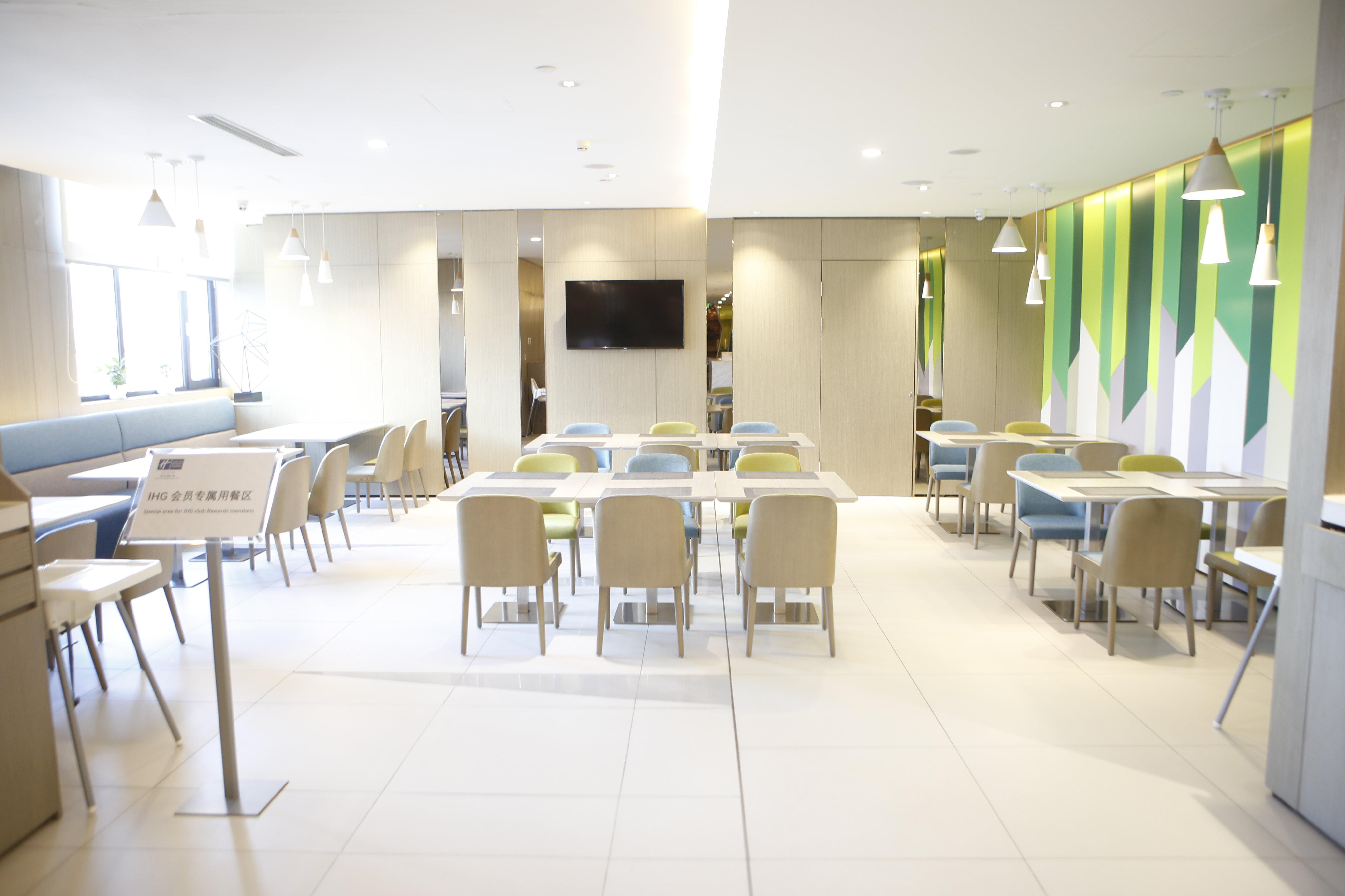 Holiday Inn Express Yingkou Onelong Plaza By Ihg Gaizhou Zewnętrze zdjęcie