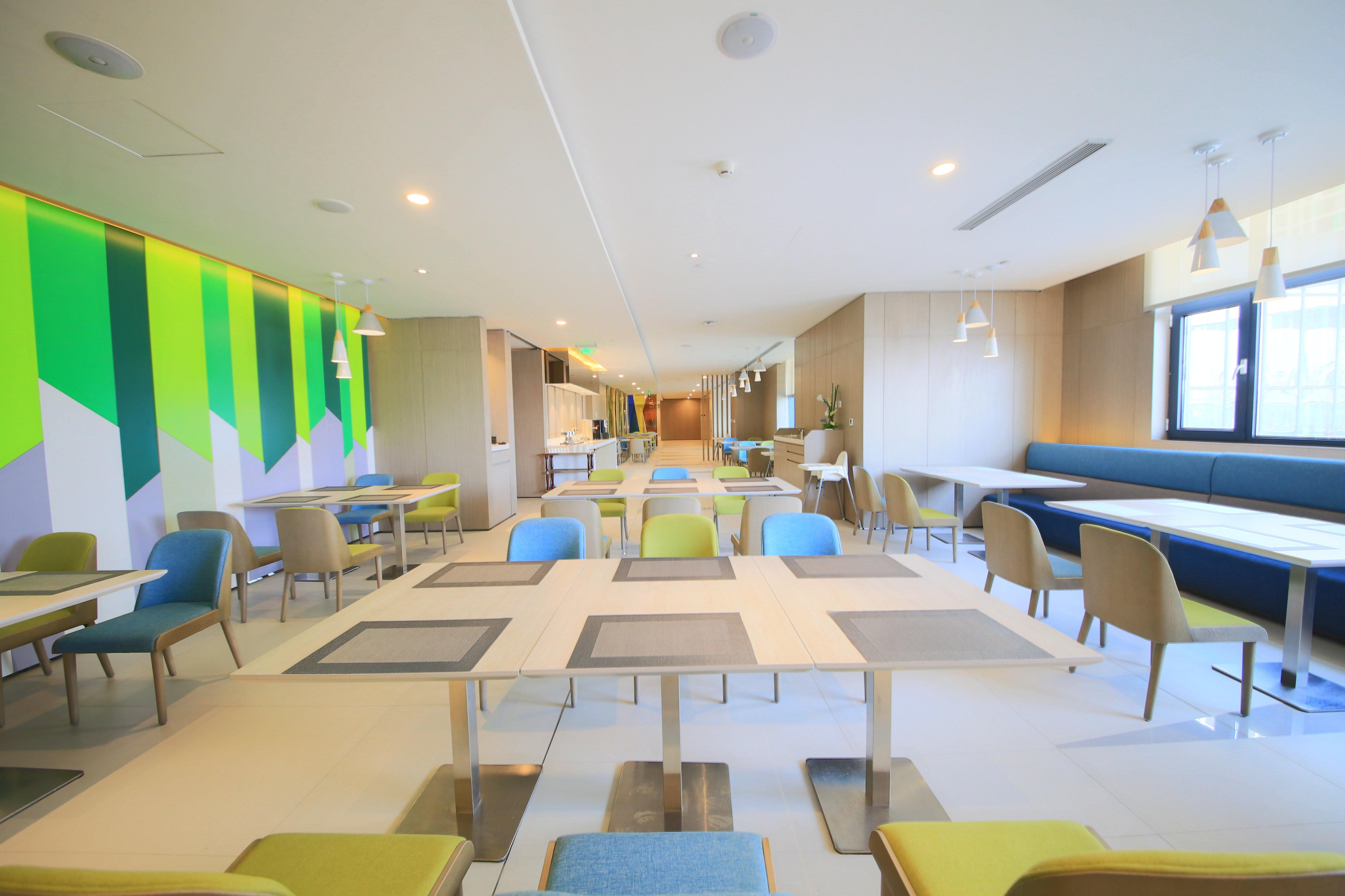 Holiday Inn Express Yingkou Onelong Plaza By Ihg Gaizhou Zewnętrze zdjęcie